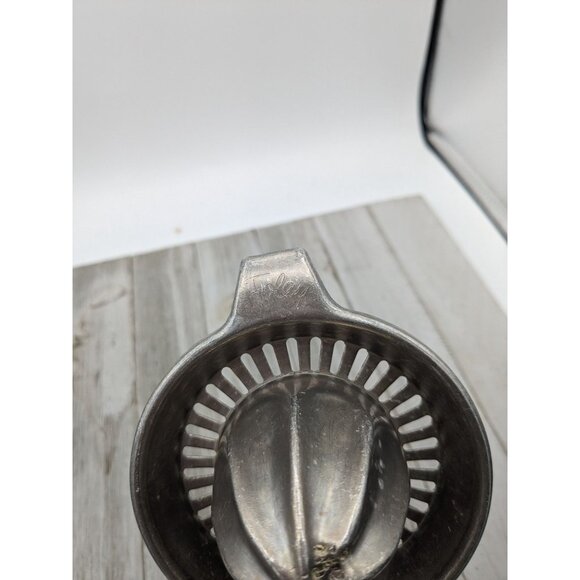 Vintage Foley #4 Hand Held Juicer Reamer Metal aluminum 8 1/4" - Picture 8 of 9